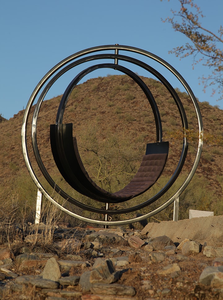 Etazin outdoor chair installation