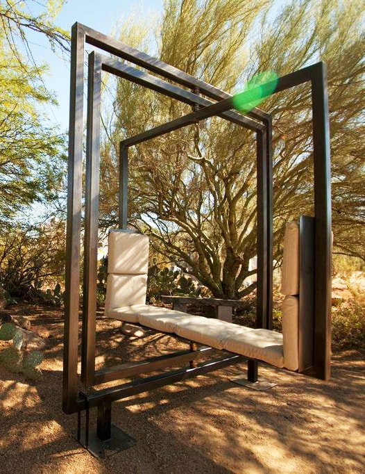Etazin outdoor chair installation