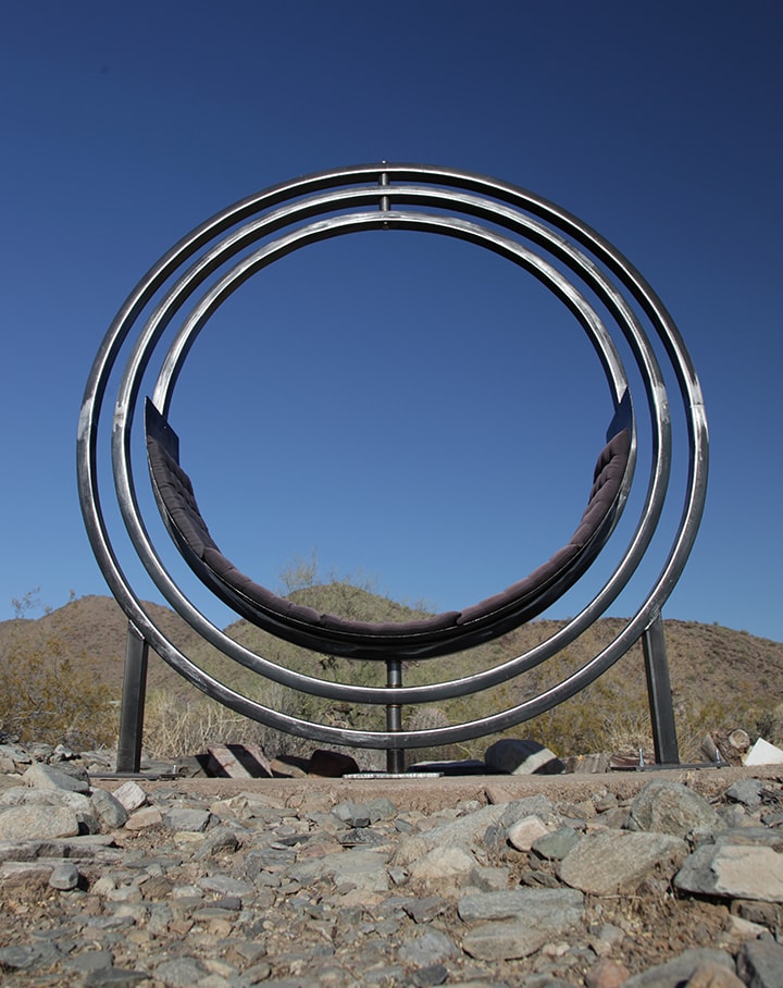 Etazin outdoor chair installation